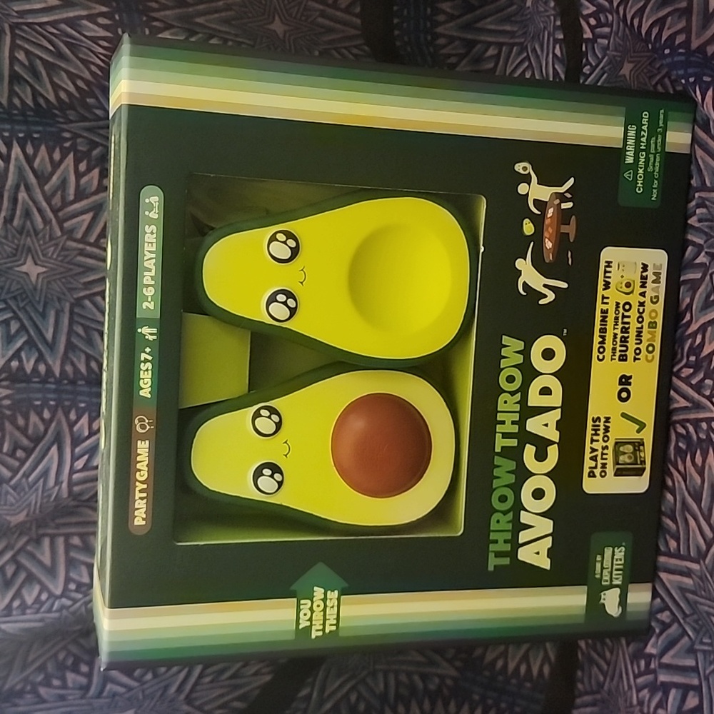 Throw Throw Avocado - A Game By Exploding Kittens
